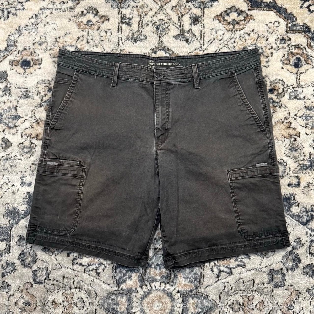 2000's Weatherproof Faded Black Cargo Utility Shorts Size 40